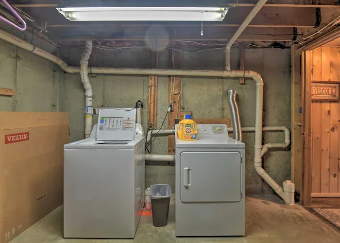 Top Hotels Near the Serene Town of Madison, Ohio