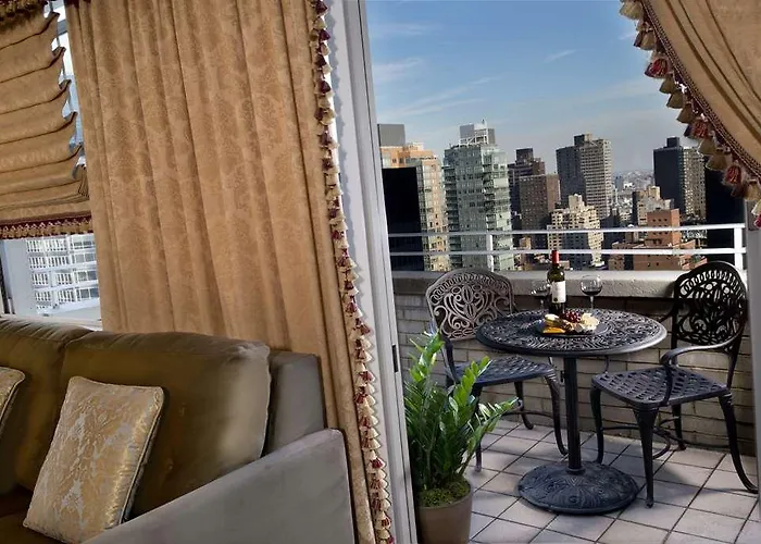 Hotels in New York near Manhattan: Discover the Best Accommodations