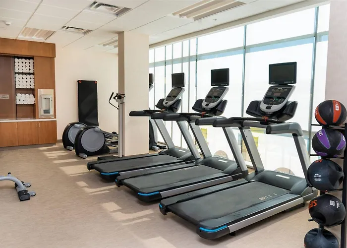 Top Hotels Near Newark Airport