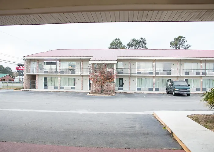 Top-Rated Moultrie GA Hotels for Comfortable Accommodations